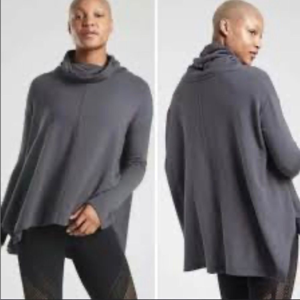 Athleta Ethereal Brushed Funnel Neck Free Flowing Soft Top, Size Small.‎ EUC